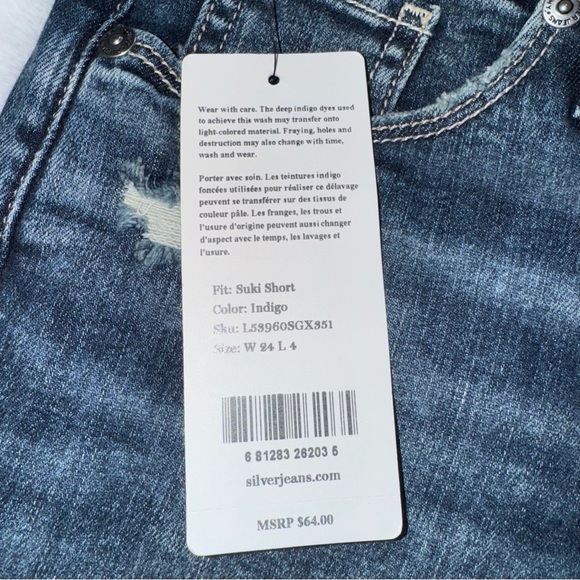NWT Size 24 x 4 Silver Jeans Co. Suki Mid Rise Curvy Distressed Denim Shorts - Picture 4 of 5